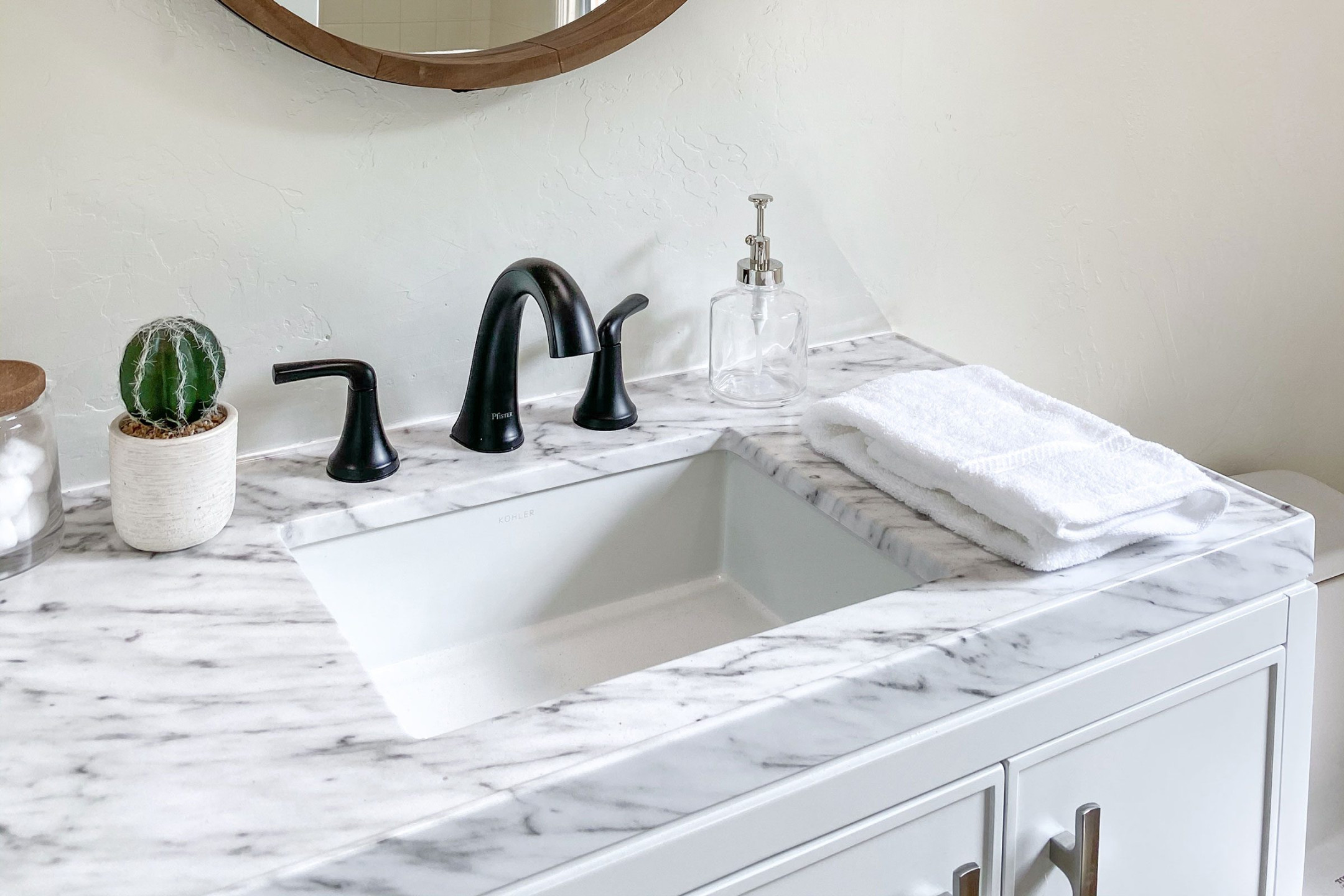 image.title Bathroom Countertops: How to Choose image