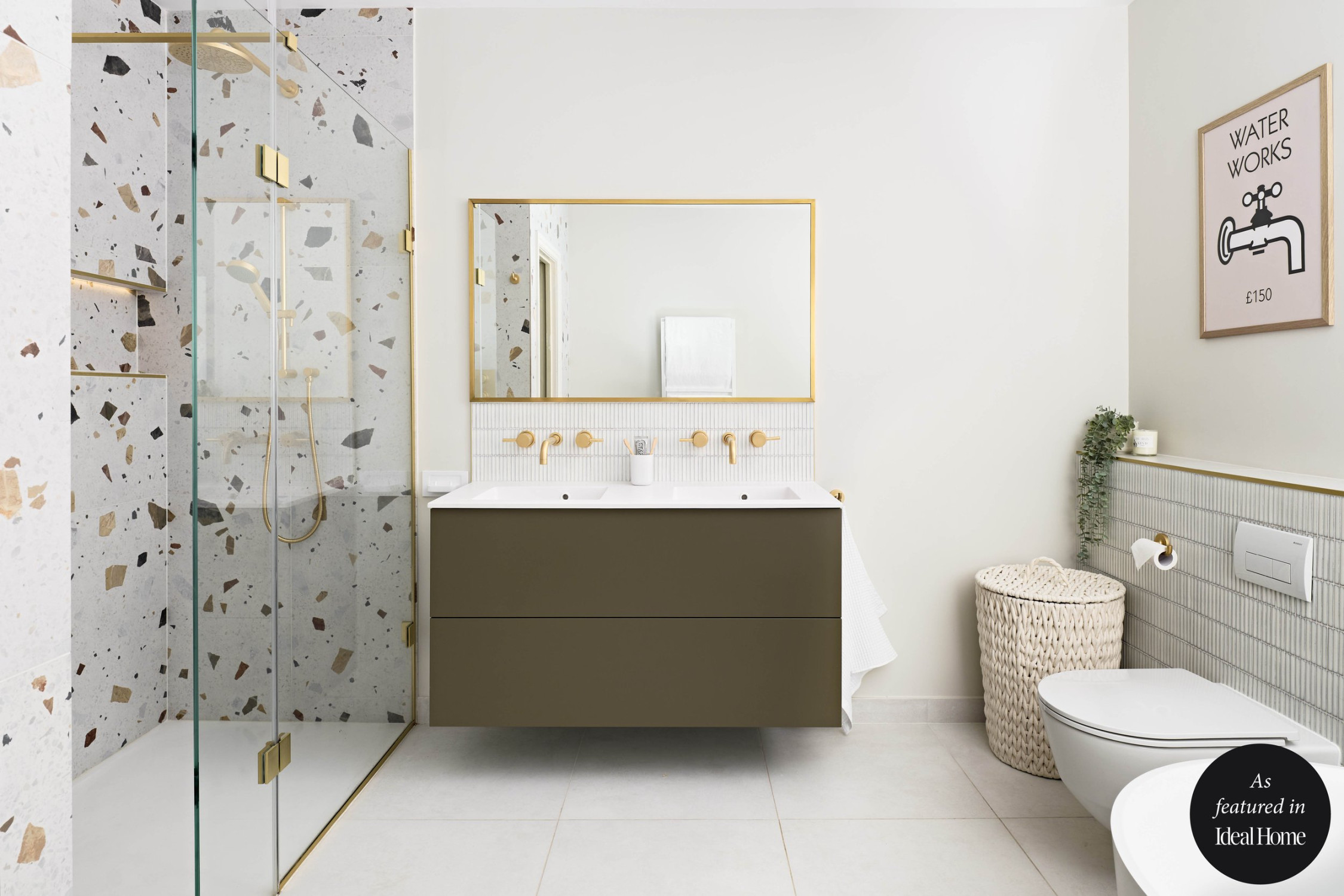 image.title Bathroom Design: Sleek and Chic Family Bathroom with Satin Gold  image