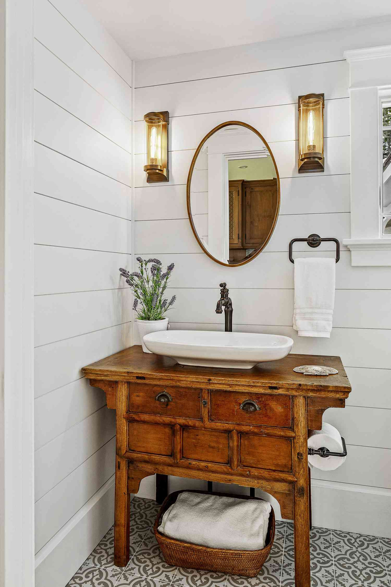 image.title Bathroom Vanity Ideas That Are Stylish and Functional image