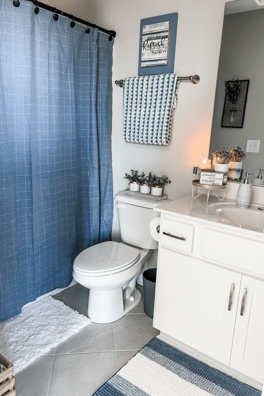 image.title Simple bathroom decorating ideas on a budget - Wilshire Collections image